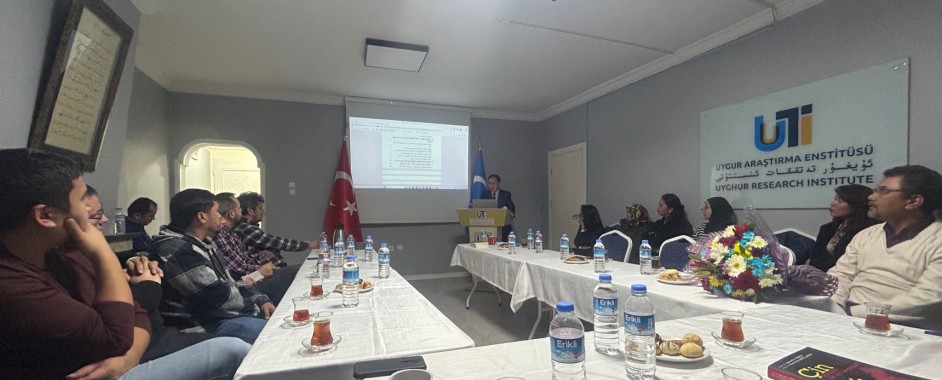 Famous Uyghur historian Nebican Tursun gave a lecture in Ankara